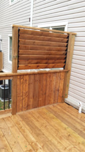 Privacy screen for deck